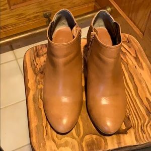 Banana Republic shoes